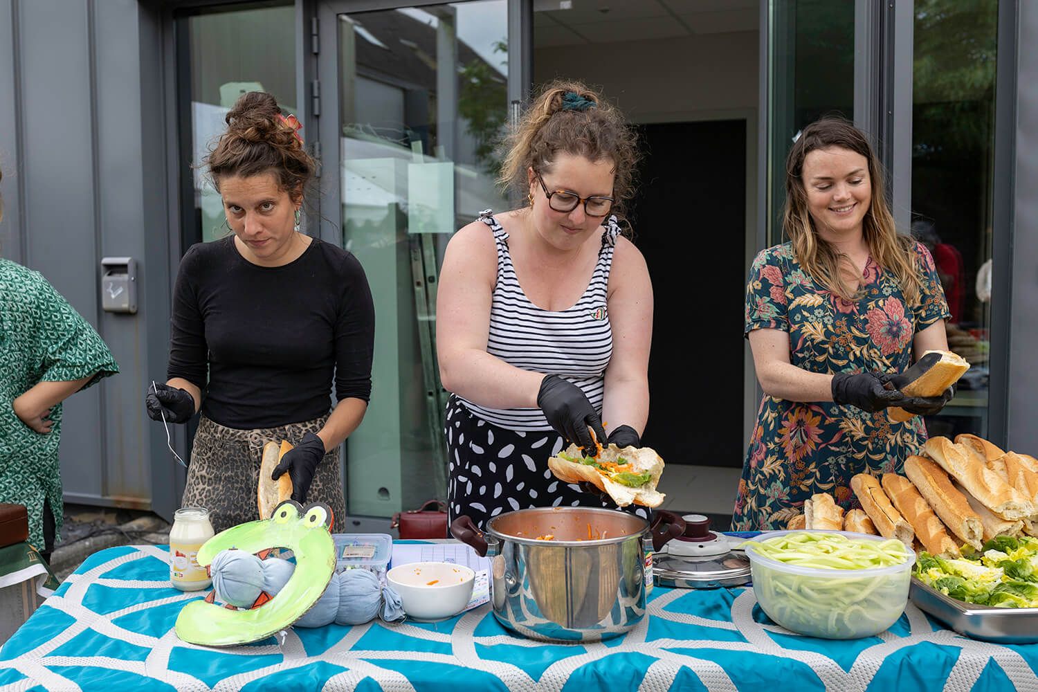 Photo de 16-17-18 juillet : Ateliers et spectacle "Adieu Meringue" - 44